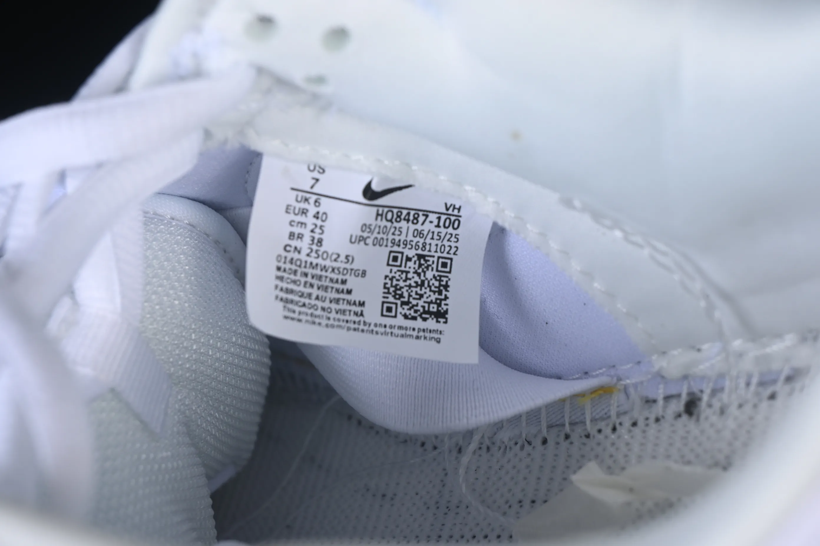 All Categories Nk SB Dunk Series Nk SB Dunk Low Low-top sneakers Supreme x Nike Dunk SB Dunk Low joint white low-top casual skateboard shoes HQ8487-100